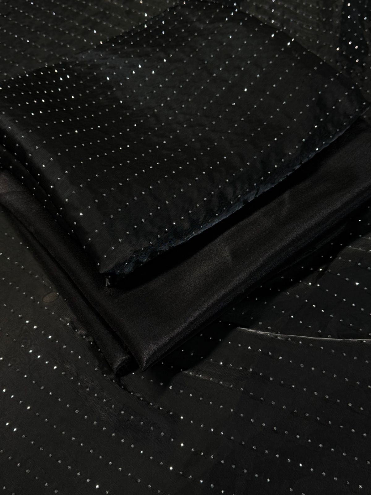 Alina Amir Winter 2-Piece Casual – Sheesha Silk Stone Work Suit